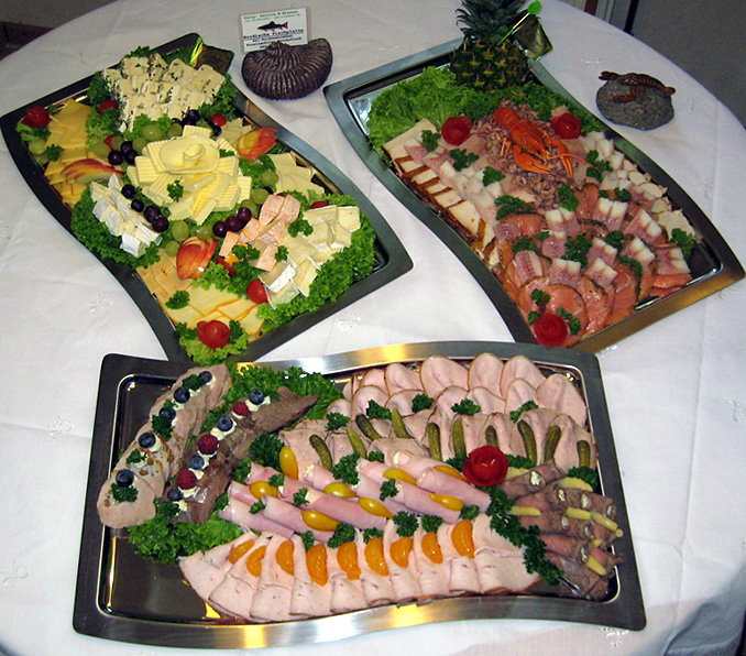 Unser Partyservice empfiehlt: Ein kleines Buffet mit Lachs